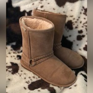 BEARPAW boots size 10